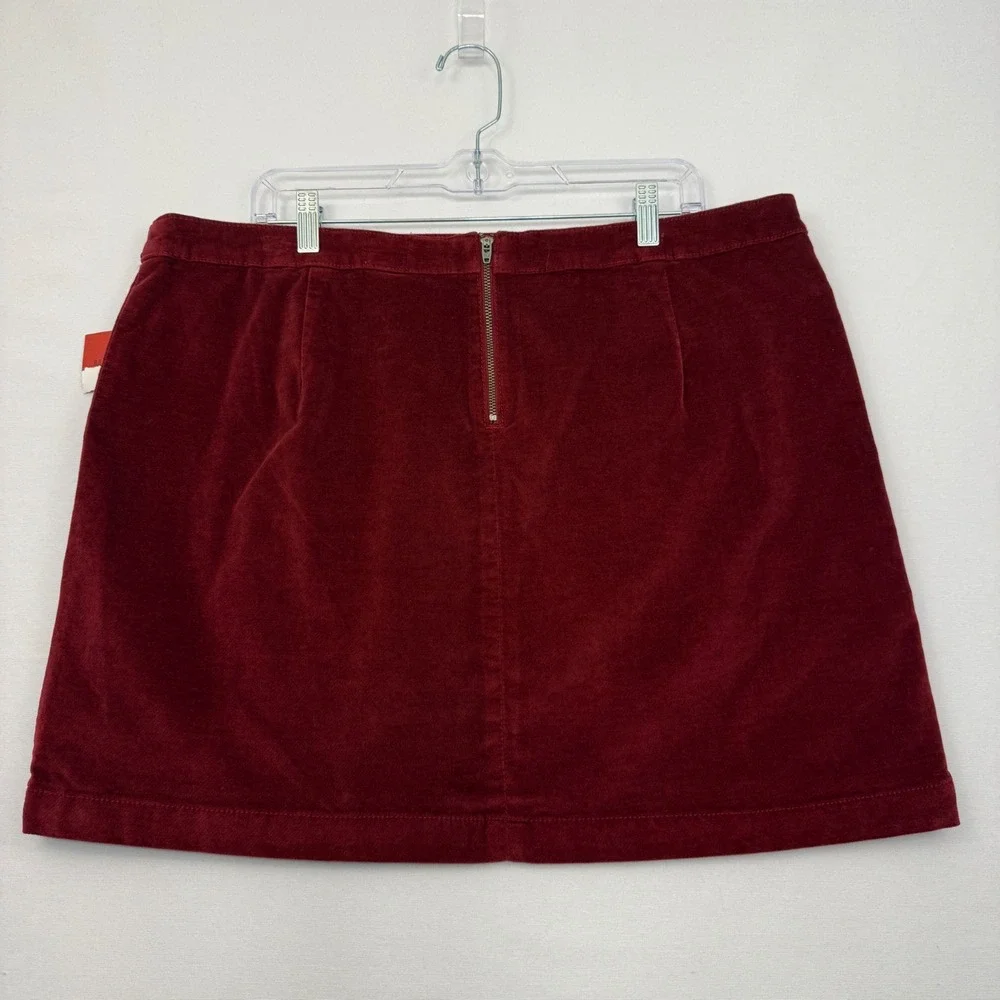 Mossimo Supply Co Womens Burgundy Corduroy Studded Pocket Mini Skirt Size 18 NWT